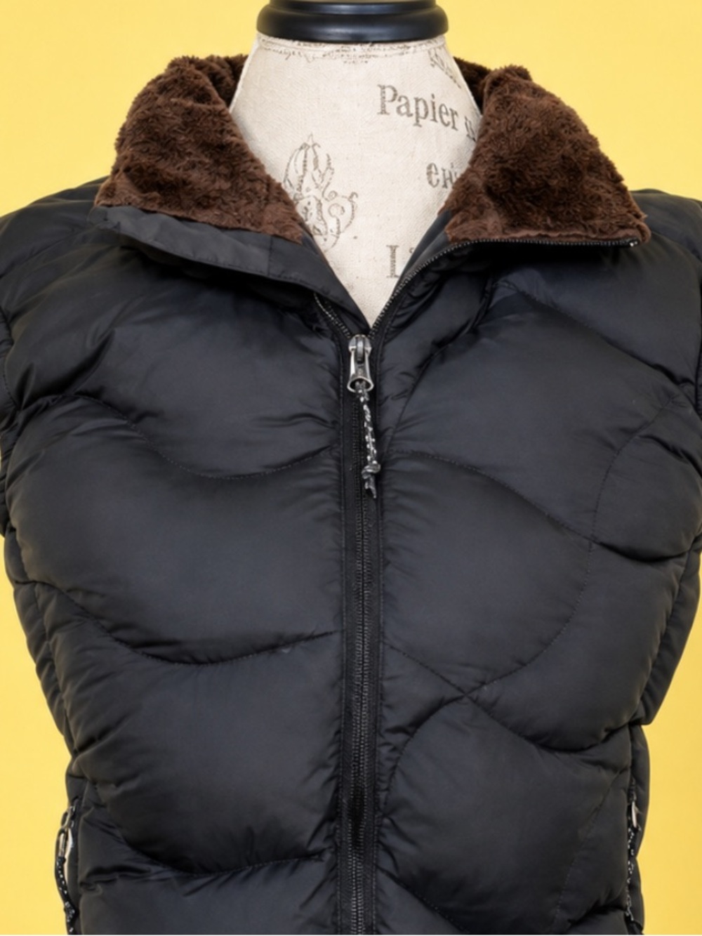 Mountain Hardwear Women's "Downtown" Down Vest Black Size Small New Without Tags - Picture 6 of 13